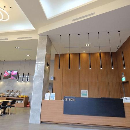 Ket Hotel Yuli Luaran gambar