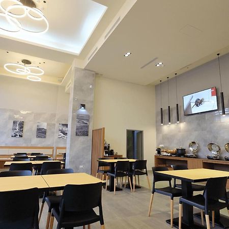 Ket Hotel Yuli Luaran gambar