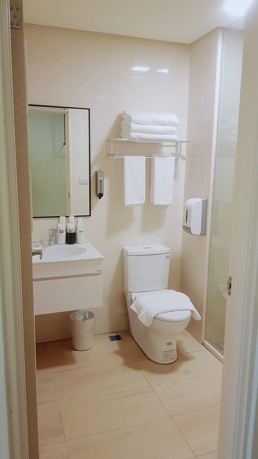 Ket Hotel Yuli Luaran gambar